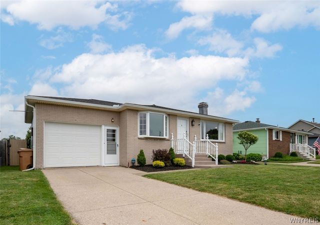 48 Castlewood Drive, Cheektowaga, NY 14227