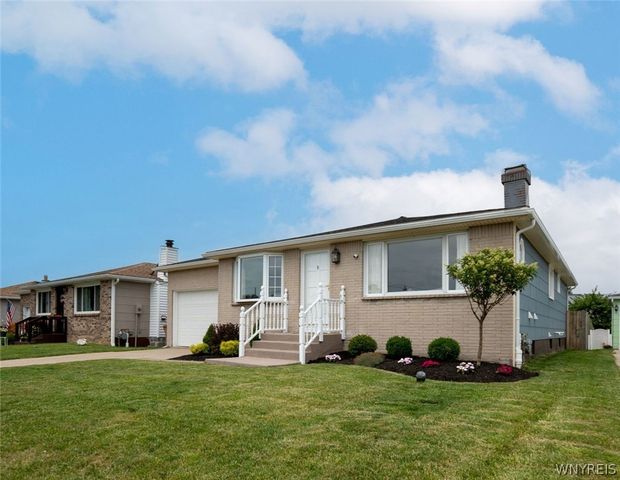 48 Castlewood Drive, Cheektowaga, NY 14227