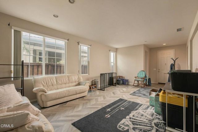 799 FRESCA Drive, Oxnard, CA 93030