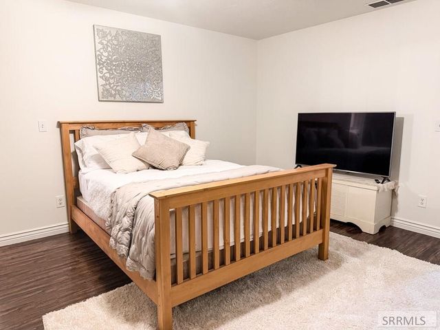 634 N 3200 E, Menan, ID 83434