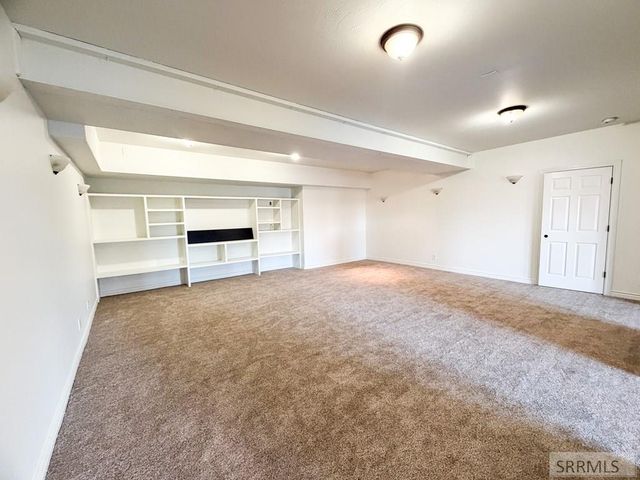 634 N 3200 E, Menan, ID 83434