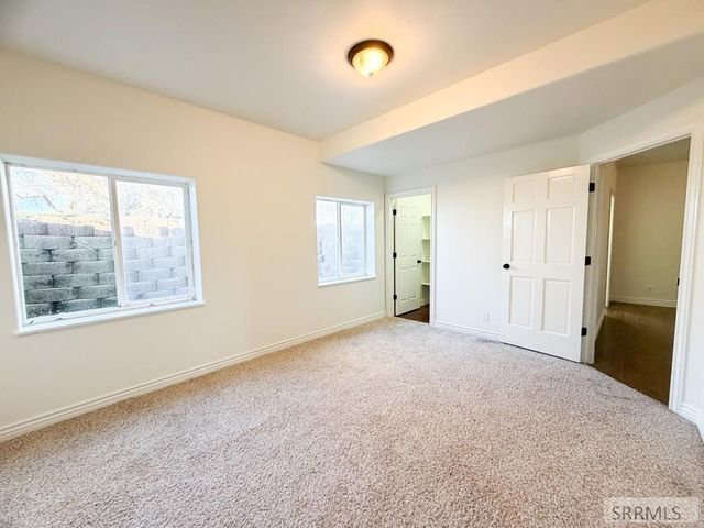 634 N 3200 E, Menan, ID 83434