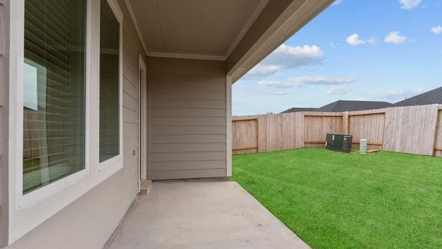 1335 Isola Bella Drive, Richmond, TX 77406