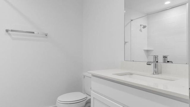 1335 Isola Bella Drive, Richmond, TX 77406