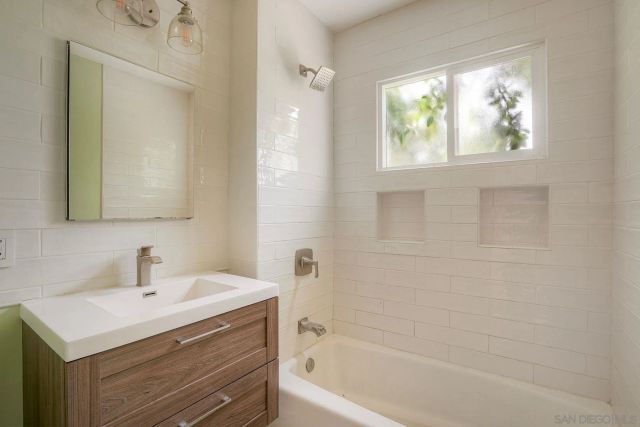 3378 N Mountain View Dr, San Diego, CA 92116