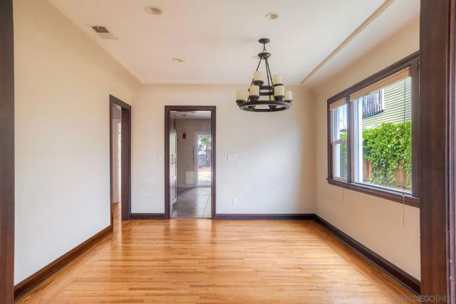 3378 N Mountain View Dr, San Diego, CA 92116