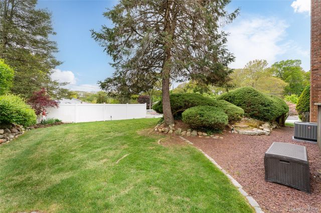 44 Woodland Road, Miller Place, NY 11764