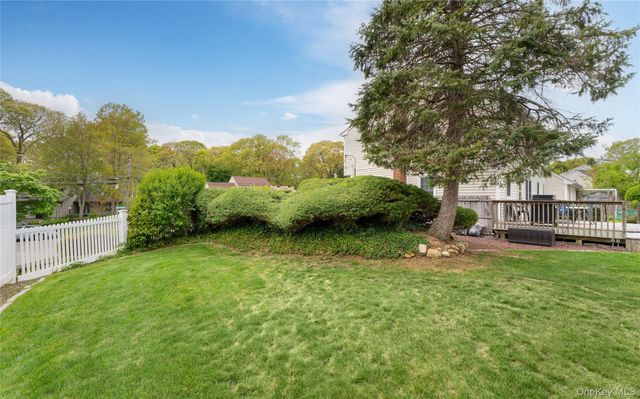 44 Woodland Road, Miller Place, NY 11764