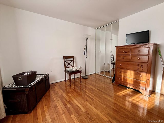 606 Parr Meadow Drive 6F, Newburgh, NY 12550