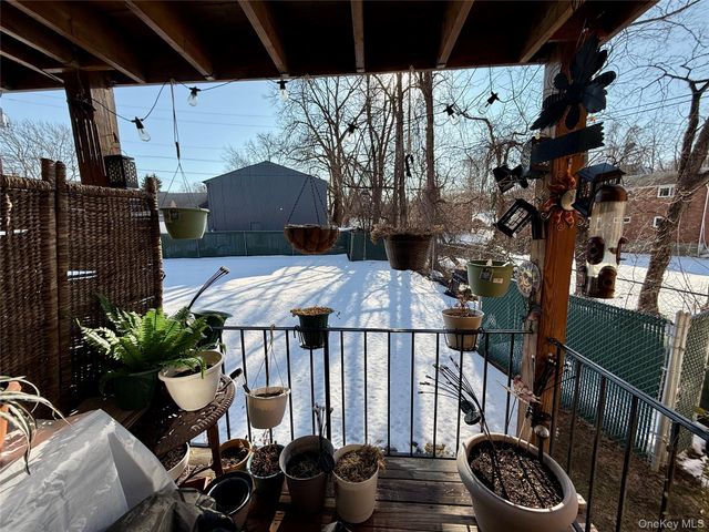 606 Parr Meadow Drive 6F, Newburgh, NY 12550