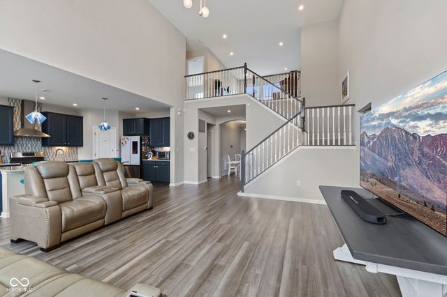 9962 Mosaic Blue Way, Indianapolis, IN 46239