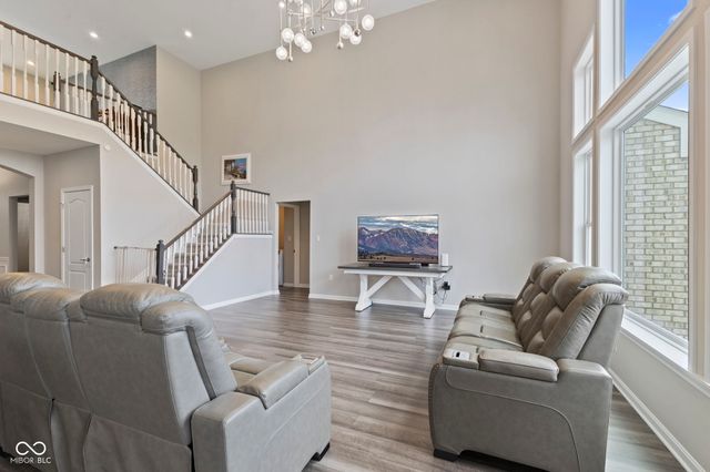 9962 Mosaic Blue Way, Indianapolis, IN 46239