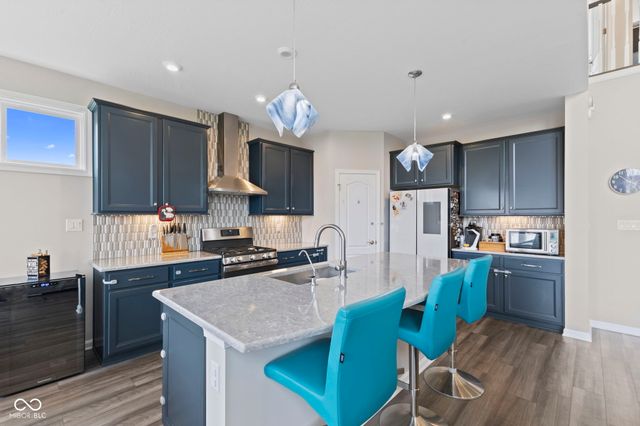 9962 Mosaic Blue Way, Indianapolis, IN 46239