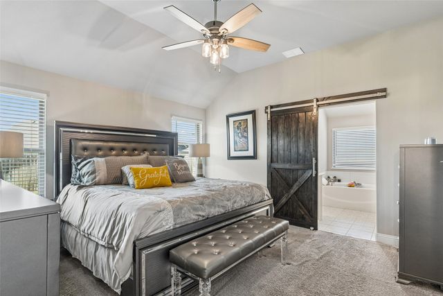 108 Maverick Lane, Pilot Point, TX 76258