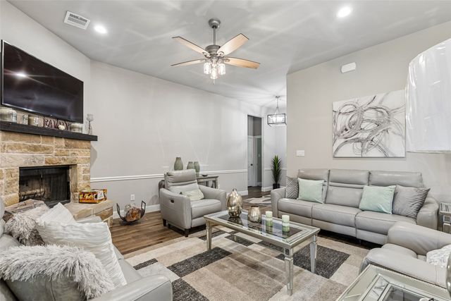 108 Maverick Lane, Pilot Point, TX 76258