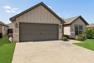 108 Maverick Lane, Pilot Point, TX 76258