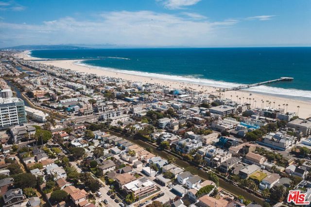 122 Buccaneer Street 3, Marina Del Rey, CA 90292