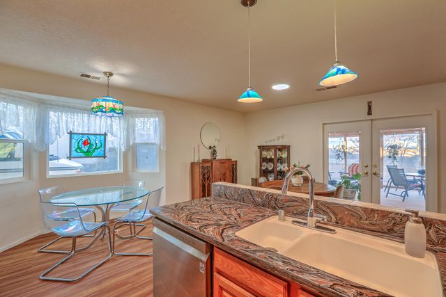 6841 Augusta Hills Drive NE, Rio Rancho, NM 87144