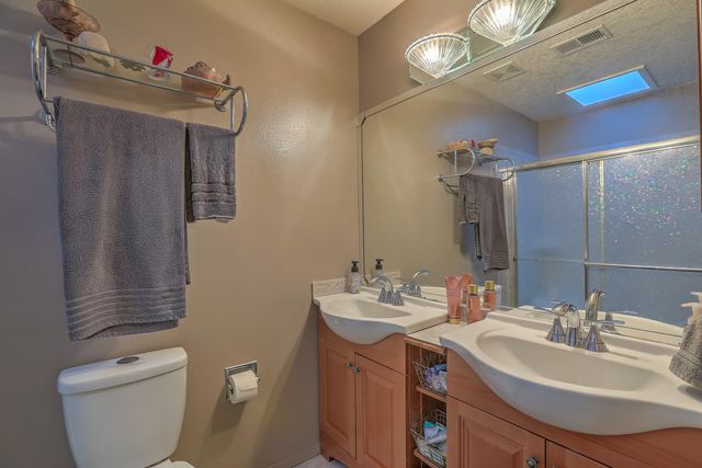 6841 Augusta Hills Drive NE, Rio Rancho, NM 87144