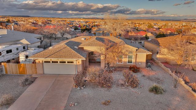 6841 Augusta Hills Drive NE, Rio Rancho, NM 87144