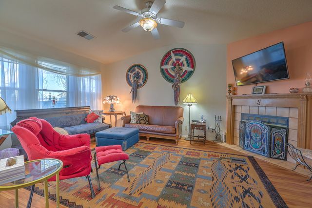 6841 Augusta Hills Drive NE, Rio Rancho, NM 87144