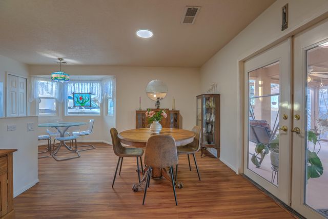 6841 Augusta Hills Drive NE, Rio Rancho, NM 87144