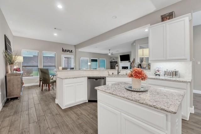 1541 N Blue Bonnet Lane, Angleton, TX 77515