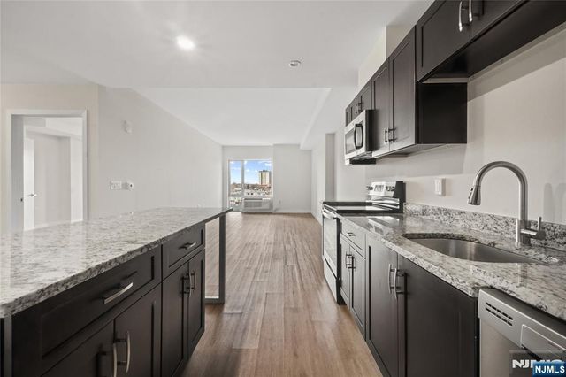 69 Main Street 1406, Fort Lee, NJ 07024