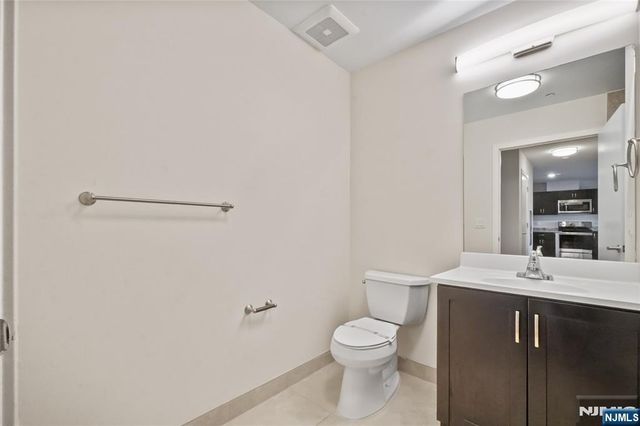 69 Main Street 1406, Fort Lee, NJ 07024