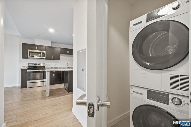 69 Main Street 1406, Fort Lee, NJ 07024