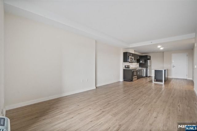 69 Main Street 1406, Fort Lee, NJ 07024