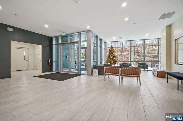 69 Main Street 1406, Fort Lee, NJ 07024