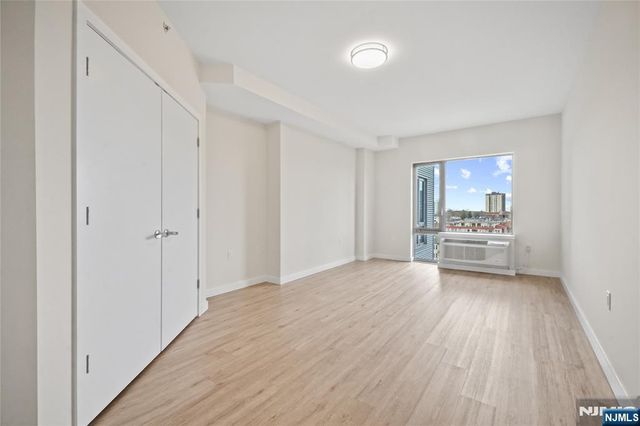 69 Main Street 1406, Fort Lee, NJ 07024