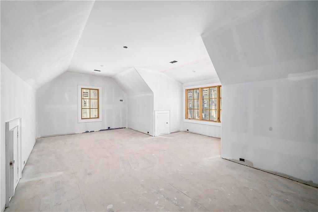 Image 34 of property listing at 15275 Birmingham Highway, Milton, GA 30004