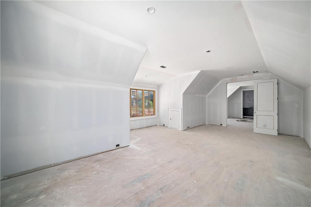 Image 35 of property listing at 15275 Birmingham Highway, Milton, GA 30004