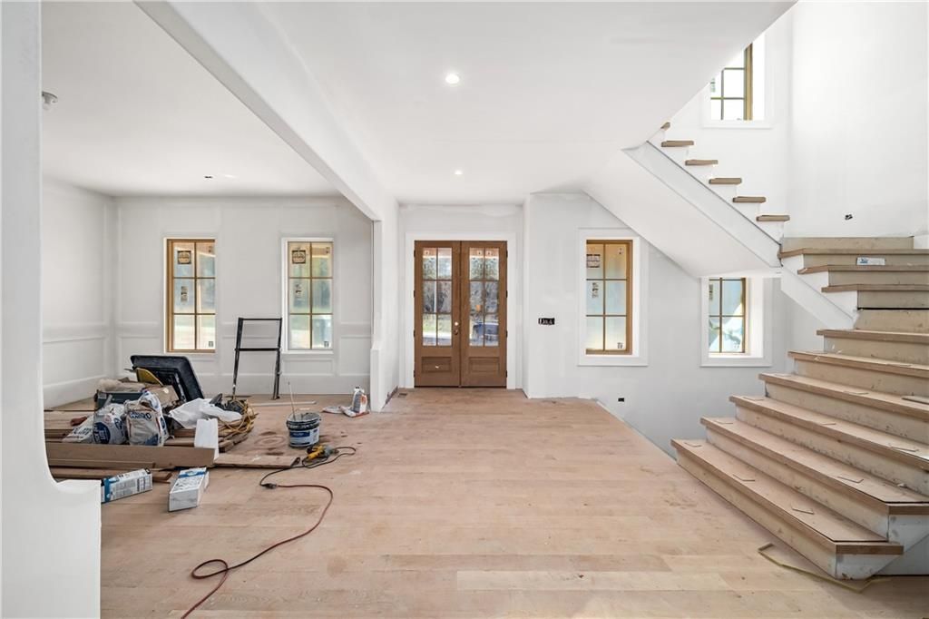 Image 5 of property listing at 15275 Birmingham Highway, Milton, GA 30004