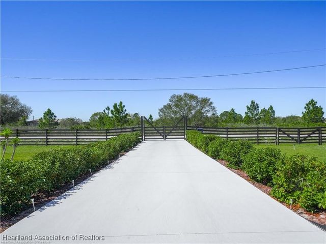 857 S Landry Road, Avon Park, FL 33825