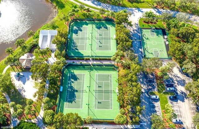 721 NW 170th Ter 721, Pembroke Pines, FL 33028