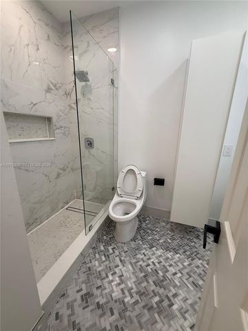 721 NW 170th Ter 721, Pembroke Pines, FL 33028