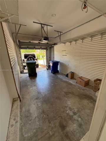 721 NW 170th Ter 721, Pembroke Pines, FL 33028