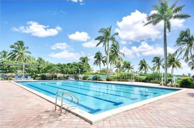 721 NW 170th Ter 721, Pembroke Pines, FL 33028
