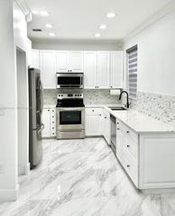 721 NW 170th Ter 721, Pembroke Pines, FL 33028