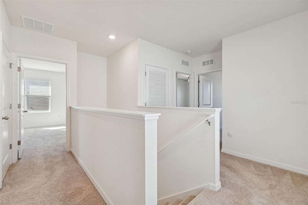 Image 30 of property listing at 3072 SUNCOAST PLAINS DRIVE, Odessa, FL 33556