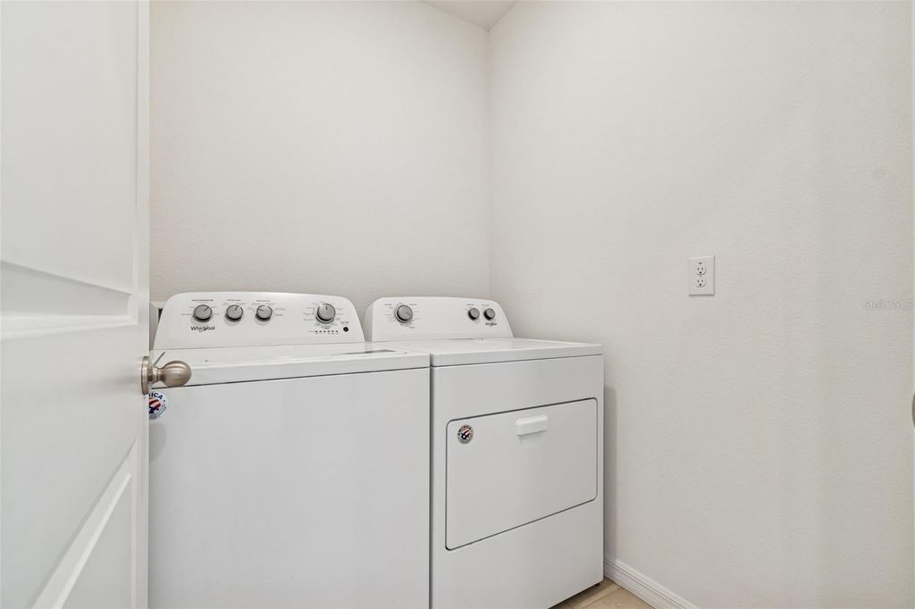 Image 41 of property listing at 3072 SUNCOAST PLAINS DRIVE, Odessa, FL 33556