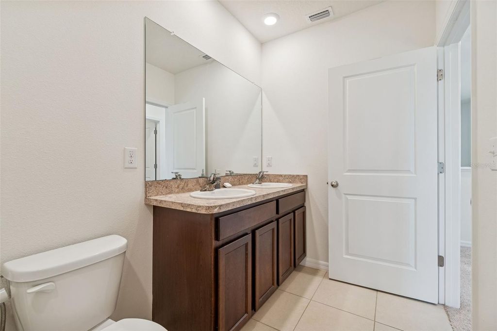 Image 43 of property listing at 3072 SUNCOAST PLAINS DRIVE, Odessa, FL 33556