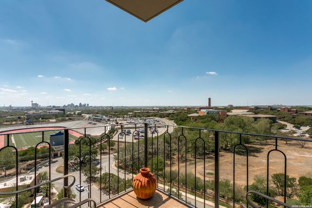 700 E Hildebrand Ave Apt 1002, San Antonio, TX 78212