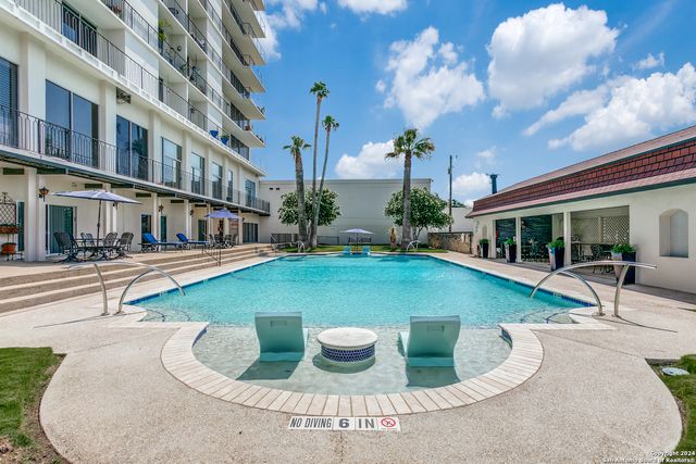 700 E Hildebrand Ave Apt 1002, San Antonio, TX 78212