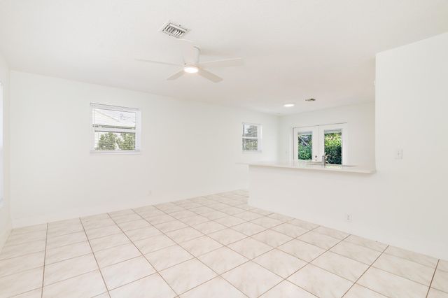 411 SUMMA Street, West Palm Beach, FL 33405