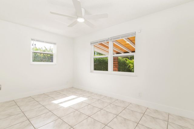 411 SUMMA Street, West Palm Beach, FL 33405