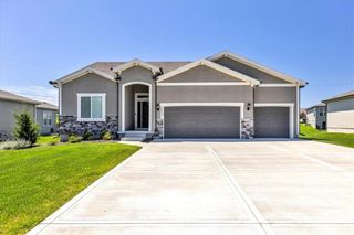 19002 Millview Street, Spring Hill, KS 66083